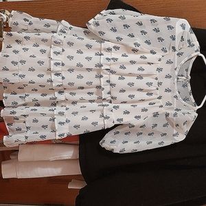 Girls cream dress on piece floral design with built in slip! Perfect for Easter